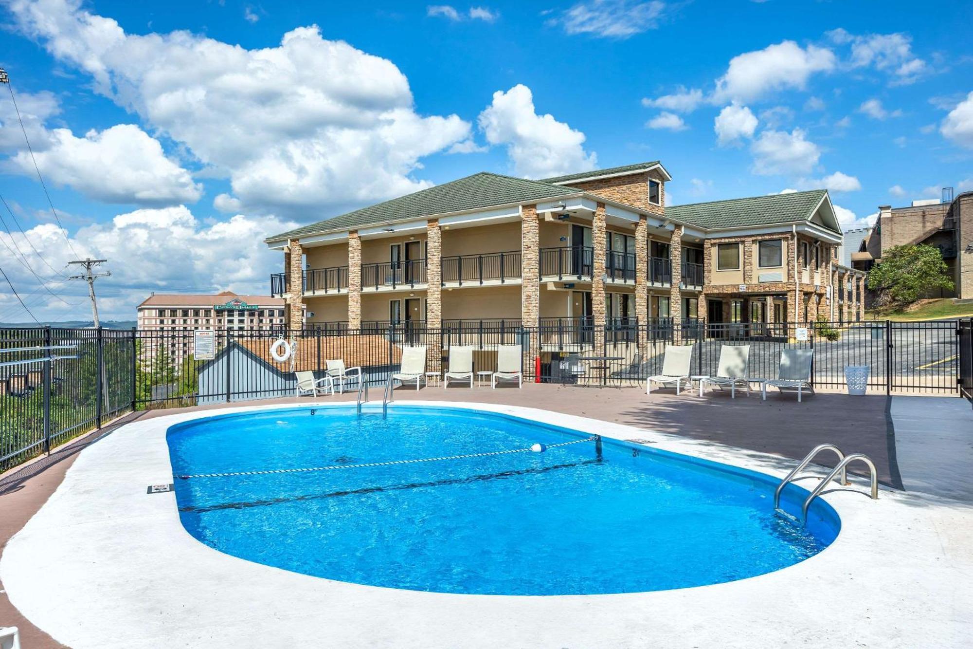 Suburban Studios Branson On The Strip Εξωτερικό φωτογραφία